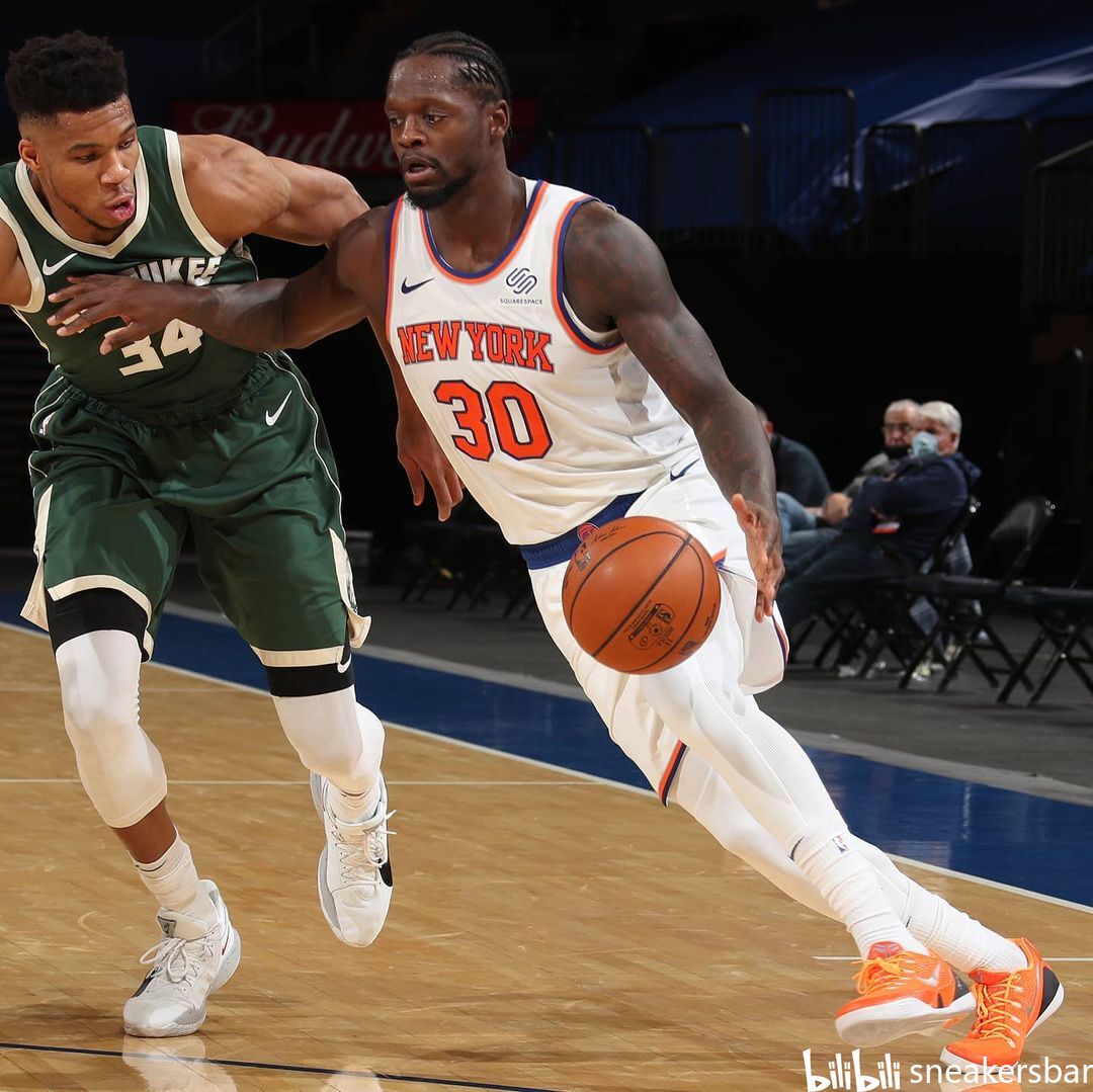 来自世界各 来自世界各