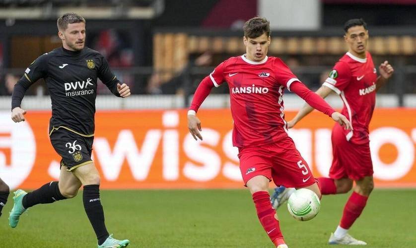 依旧保持了 依旧保持了